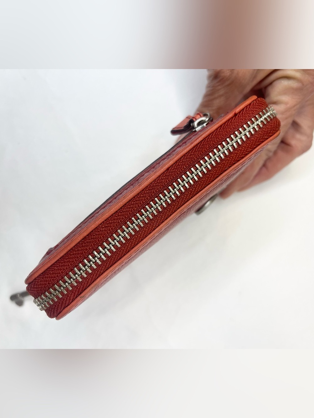 Fossil Red Leather Zip Wallet with Swan Accent - Picture 3 of 16